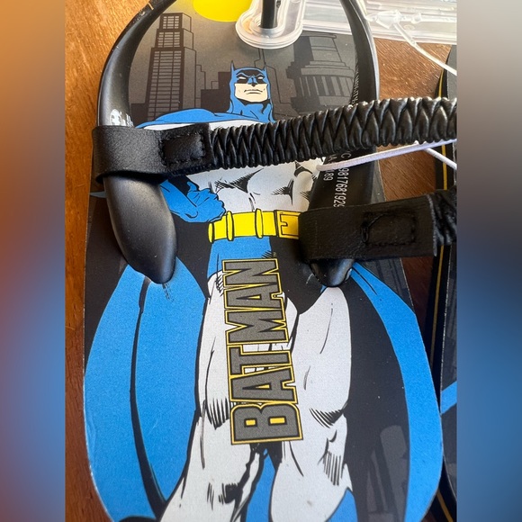 Batman Flip Flops - Picture 5 of 6
